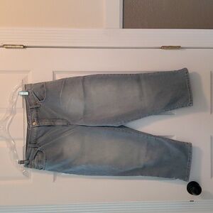 Gloria Vanderbilt Amanda Cropped Detail Denim